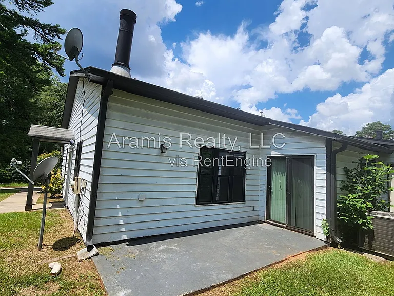 5566 Windwood Rd — Photo 11