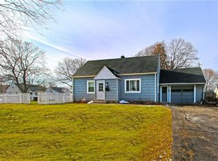 97 Vista Dr, Rochester, NY 14615