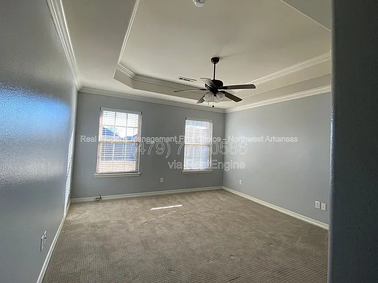 320 Beasley Dr — Photo 13