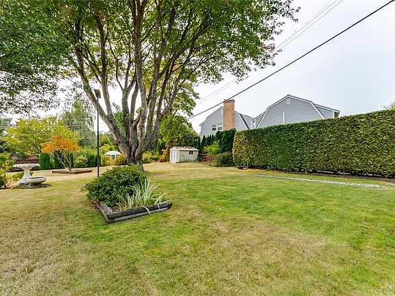 4th image of 3278 Henderson Rd