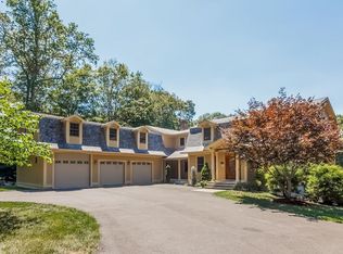 80 Bartlett Dr, Madison, CT 06443