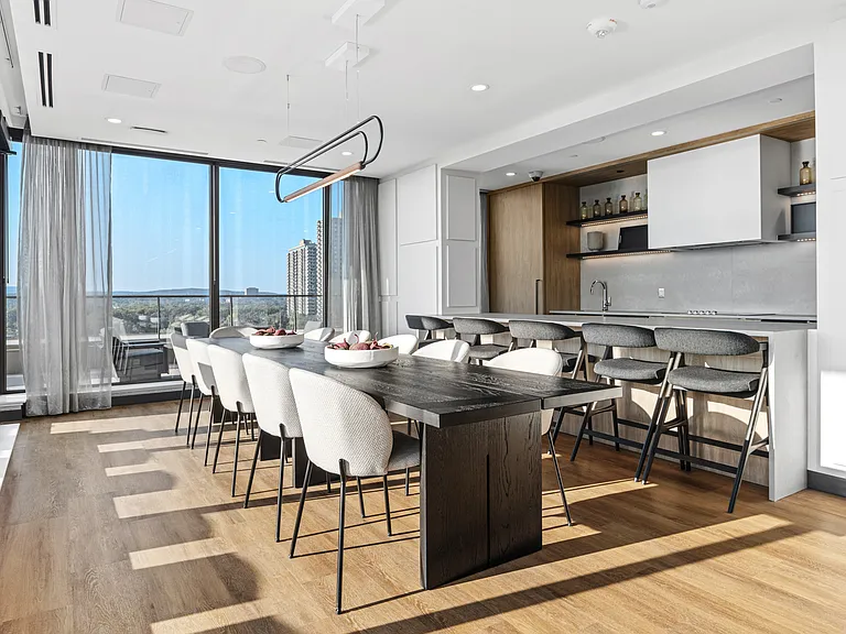300 McRae Ave — Photo 20