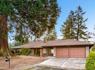 8970 SW Crestwood St, Portland, OR 97223