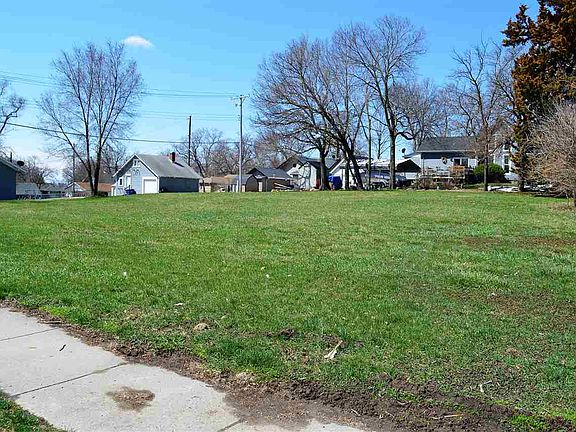 3rd image of 1403 W Norfolk Ave