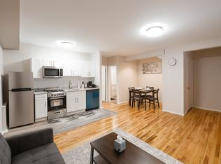 Waverly Walkway, Philadelphia, PA 19147