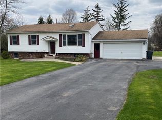 97 Loreto Ave, Rochester, NY 14623