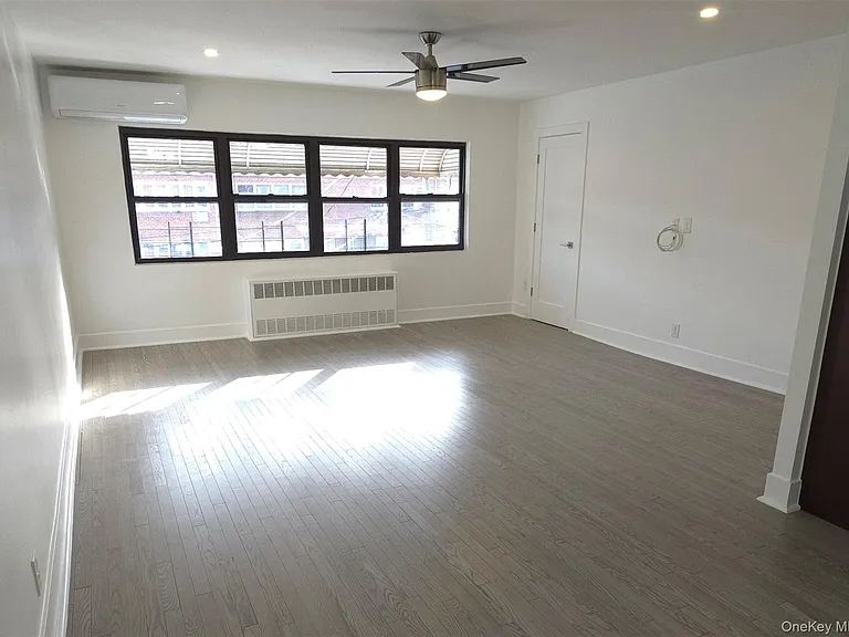 7411 85th Dr #2 — Photo 3