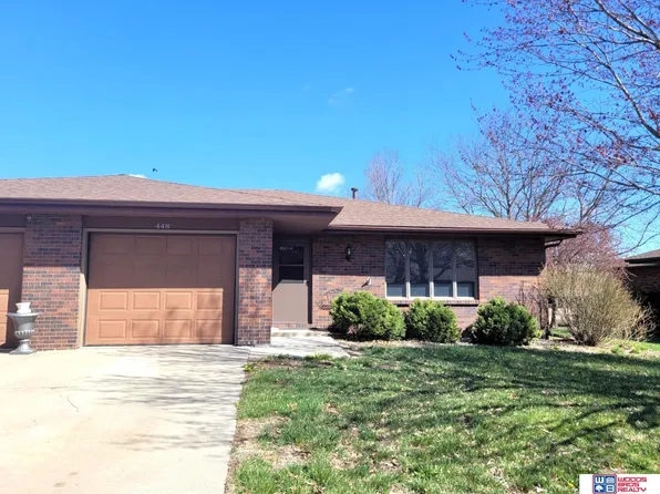 448 E Pinewood Ave, Seward, NE 68434