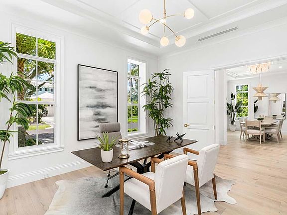 5th image of 1125 Seaspray Avenue