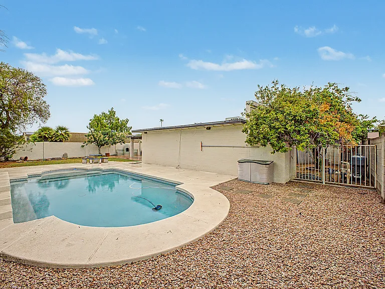 15837 N 47th Pl — Photo 33