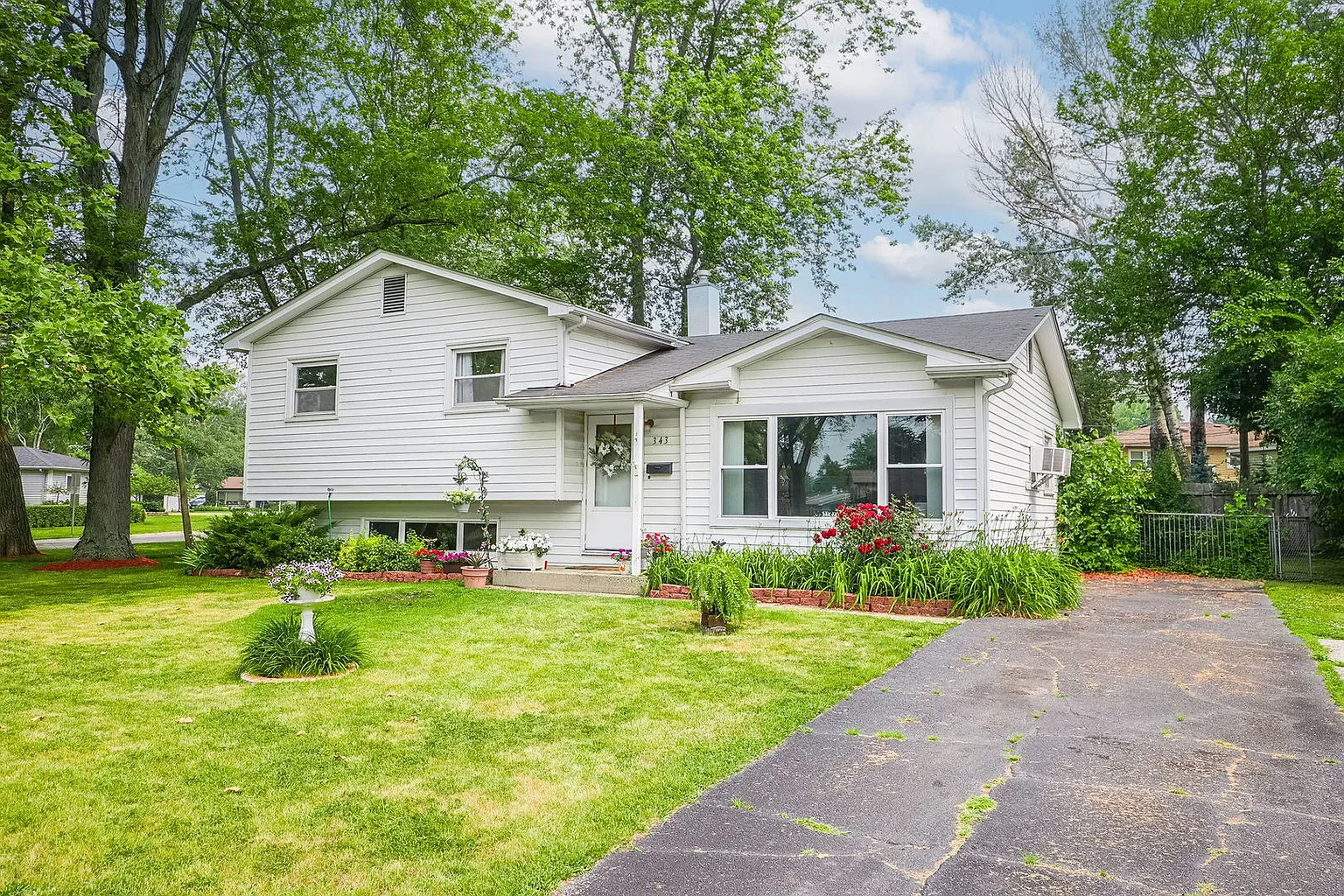 343 N Greenview Ave photo 1