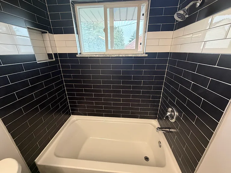 901 North Meadows Court - D — Photo 12