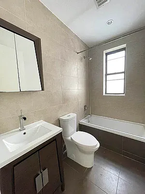 Rented by Artur Gutman, LREB | media 14