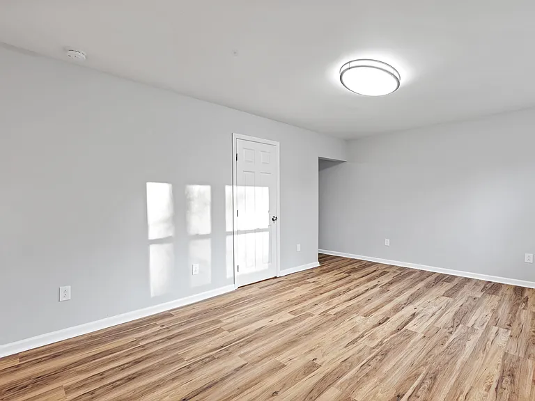 2127 Garfield Ave — Photo 17