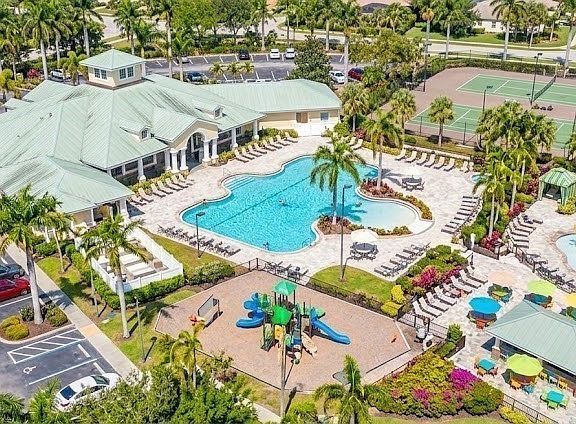 3rd image of 12841 Seaside Key Ct