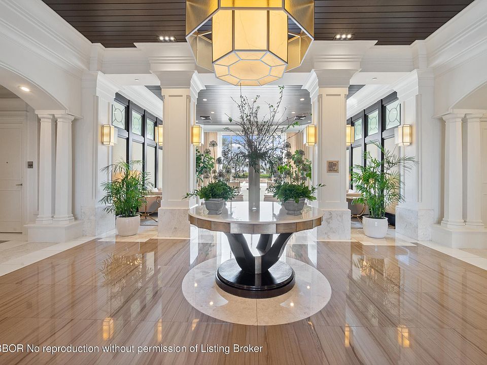 2700 N Ocean Dr APT 1401B, Riviera Beach, FL 33404 | MLS #25-678