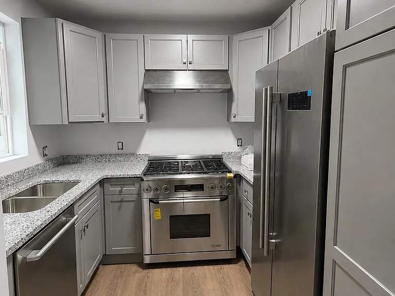 4712 Southern Ave SE — Photo 3
