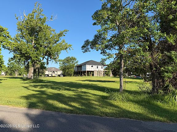 4th image of 10058 E Shorecrest Rd