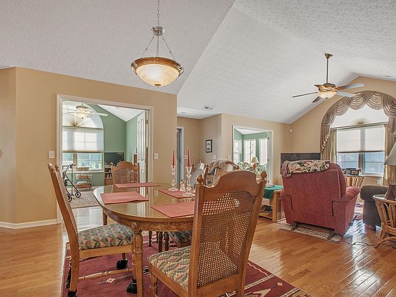 5th image of 4258 Waterside Pl #33-425