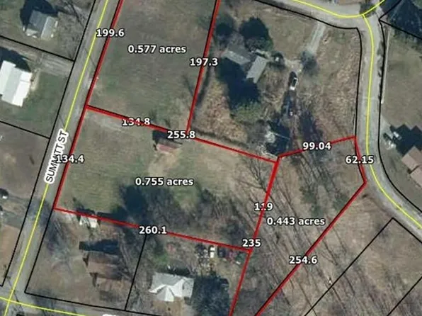 126 Summit St, Rossville, GA 30741