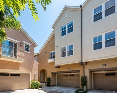 28 Burlingame, Irvine, CA, 92602