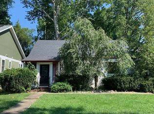 1023 E Maxwell Ln, Bloomington, IN