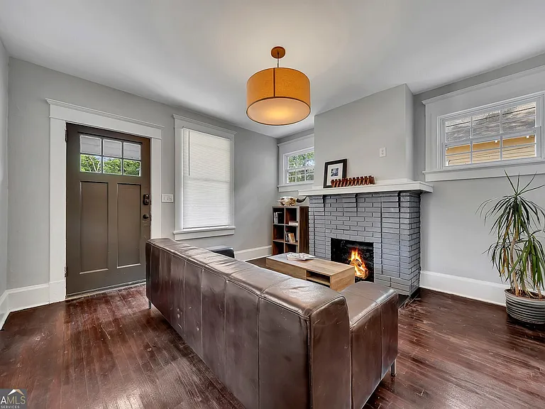 1157 Indale Pl SW — Photo 8
