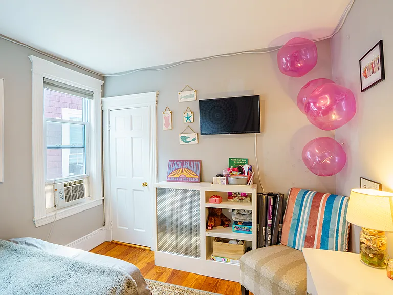 759 E 7th St #3 — Photo 17