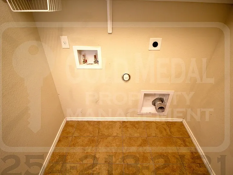 604 Cody James Dr — Photo 10