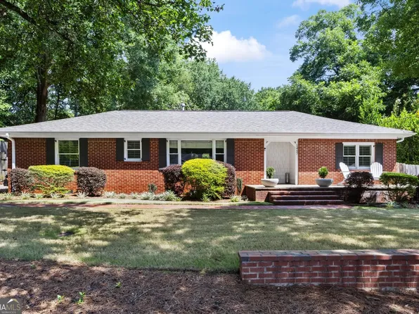 1457 Spruce Dr SE, Smyrna, GA 30080