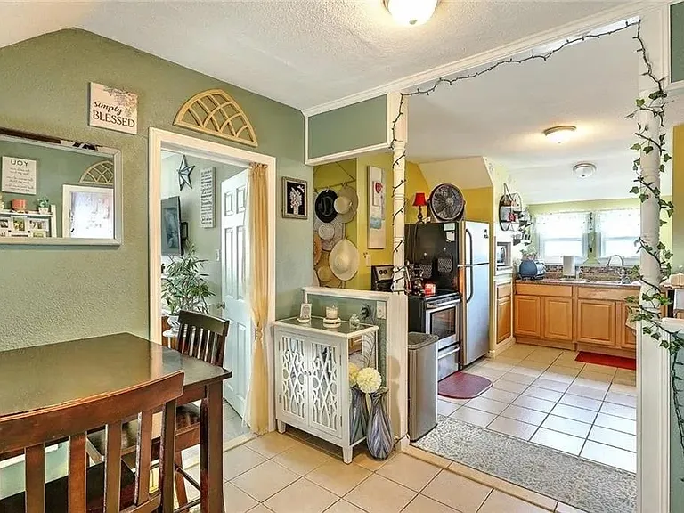 8-10 Sanford Ave #3 — Photo 7