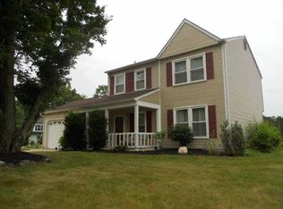 1 Hampton Ct, Blackwood, NJ 08012