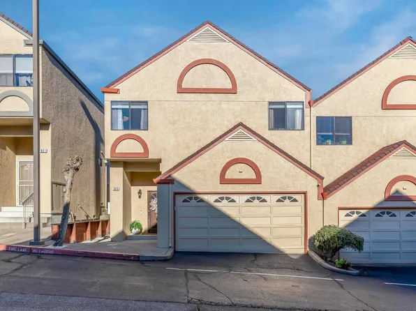 903 Appian Knoll Ct, El Sobrante, CA 94803