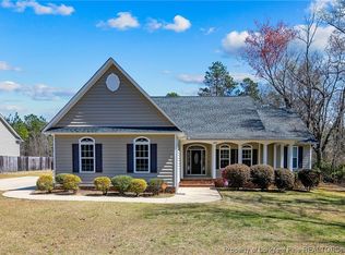 140 Hurdle Ln, Raeford, NC 28376