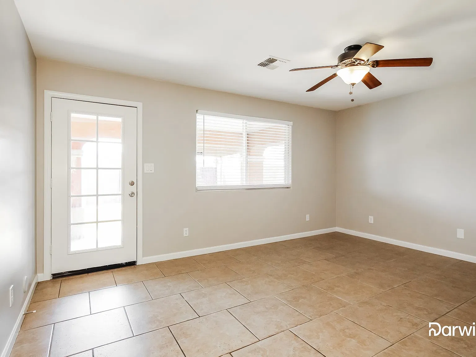 5 bed, 3.0 bath, 1950 sqft, $2,275 — Photo 4
