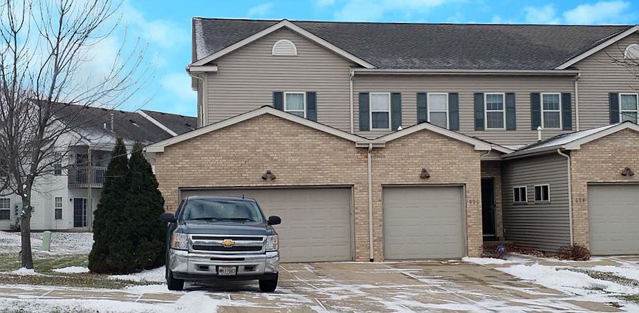 1st image of 572 N Westmount Dr