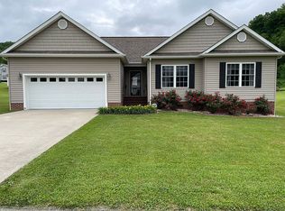 147 Cloverleaf Ln, Princeton, WV 24739