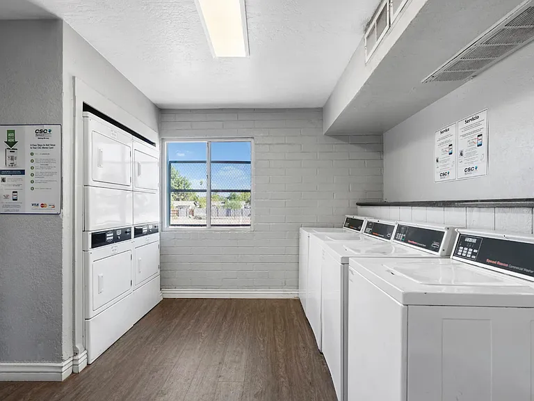 Radius Apartments — Photo 12