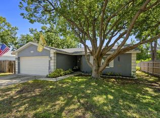 1393 Chesterfield Dr, Dunedin, FL 34698