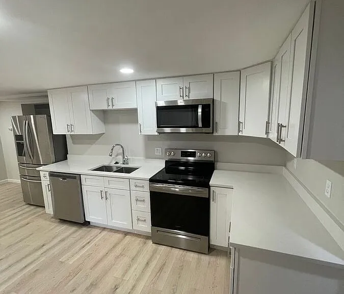 3210 W Longfellow Pl #C — Photo 3
