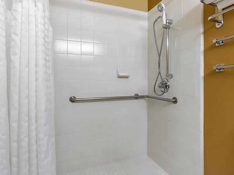 Studio Suite - 1 King Bed