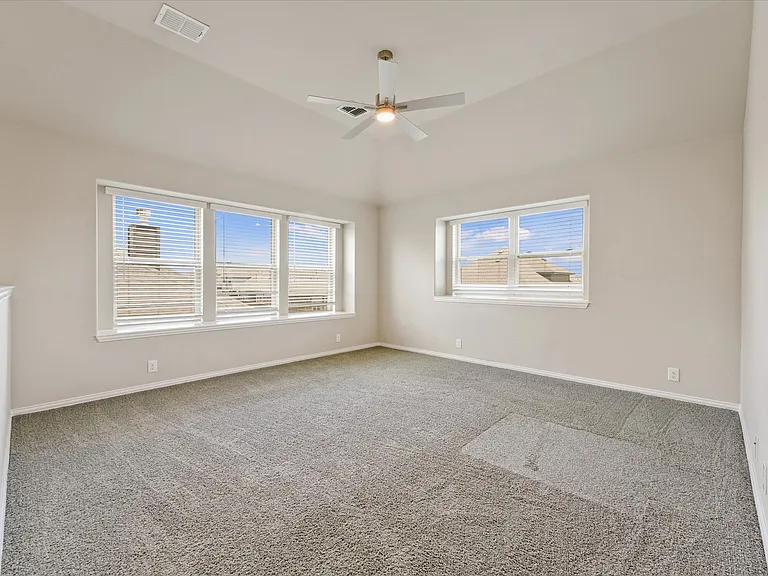 2413 Loxley Dr — Photo 13