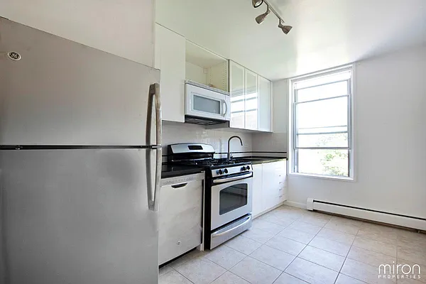 Rented by Miron Properties | media 16