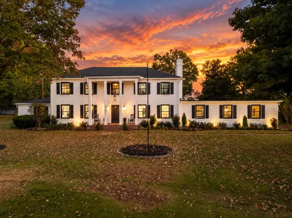 400 Louviers Ln, Old Hickory, TN 37138
