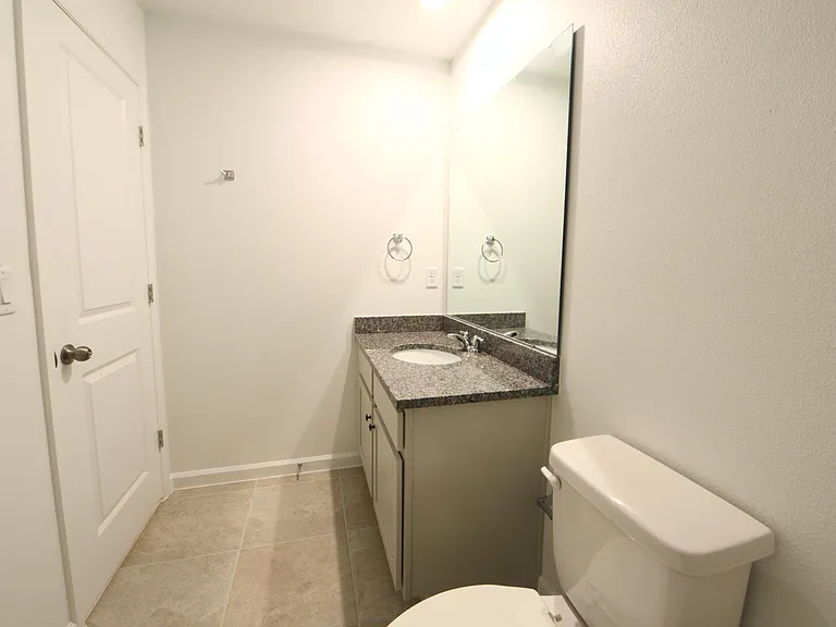 1180 Lakeshore Breeze Pl — Photo 17