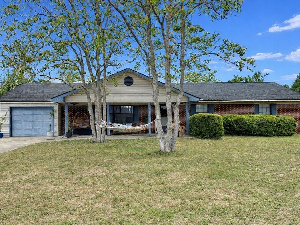 1st image of 131 Fawn Ln