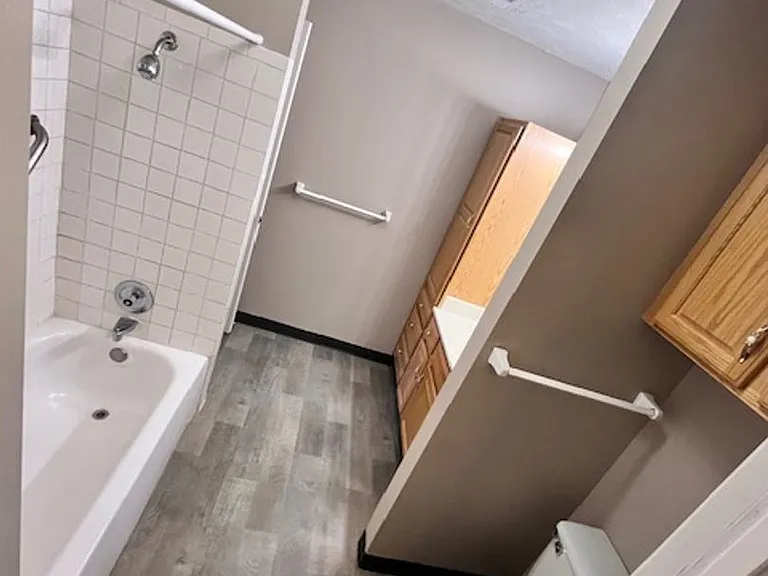 Plaza 93 Apartments — Photo 162