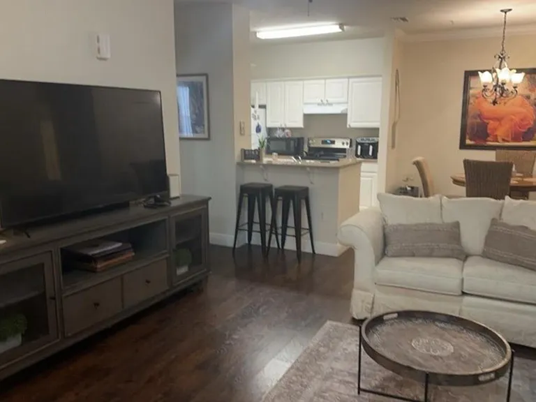 130 Southern Pecan Cir #107 — Photo 3