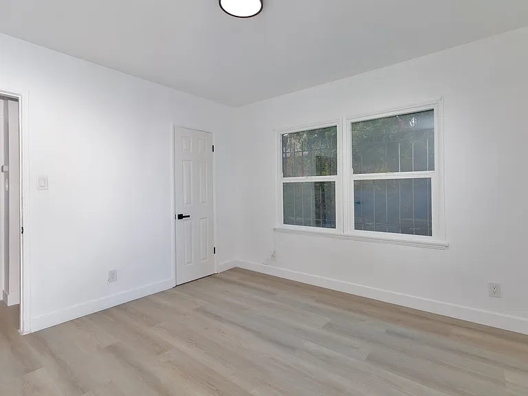 1723 W 35th Pl #1723 — Photo 17