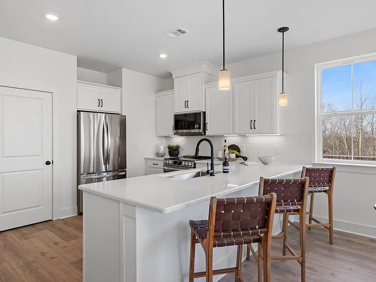 6001 Mill Tree Ct — Photo 5
